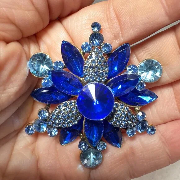 Floral Snowflake Rhinestone Statement Brooch Vintage Blue Pin 2” - Picture 7 of 8
